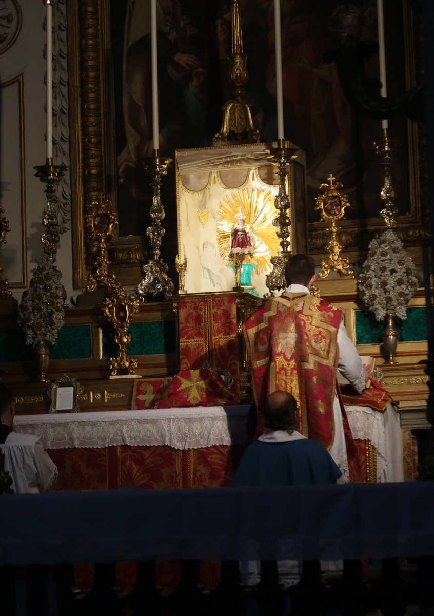 Thursday evening #Mass for the Feast of #StMark at the Basilica of Ss. Celso and Giuliano in #Rome, #Italy (#ICKSP) was followed by devotions to the Bambino Gesu'.  #TLM #LatinMass #Roma