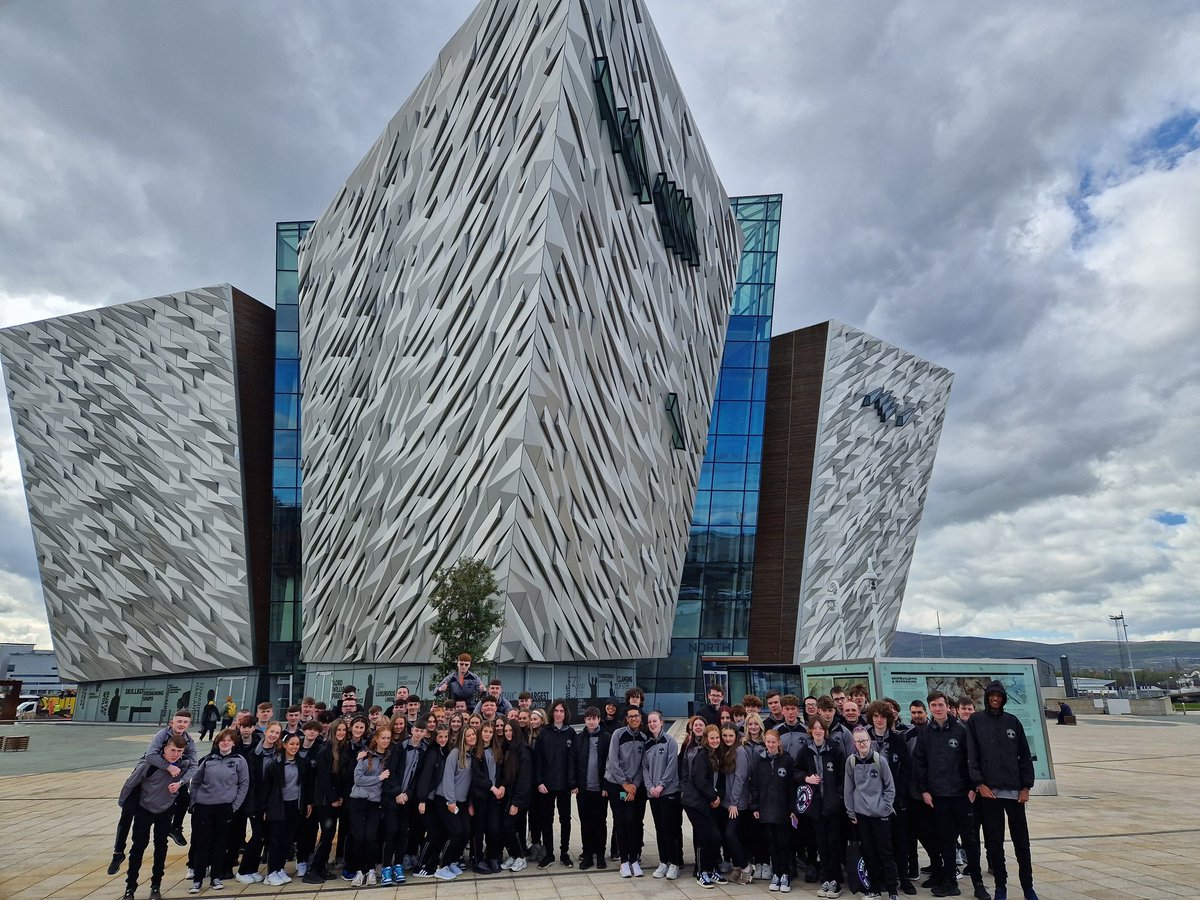 Another great trip for <a href="/Kingswoodcc16/">Kingswoodcc</a> TY students. A brilliant day exploring Belfast 🤩 <a href="/ddletb/">Dublin & Dún Laoghaire ETB</a> #TEAMDDLETB