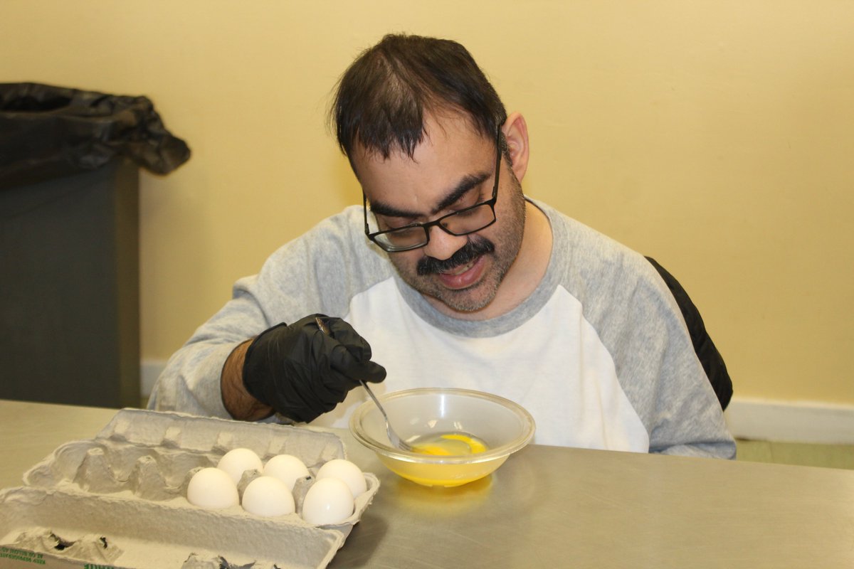 RisingTreetops's tweet photo. From April 13-20, a respite session was held for a spirited group of 25 clients. This session included a trip to a candy shop, a fun arts &amp; crafts activity with volunteers, and a trip to watch a local school girls lacrosse game!

#respiteservices #respitecare #specialneeds https://t.co/II32O7T9Yx