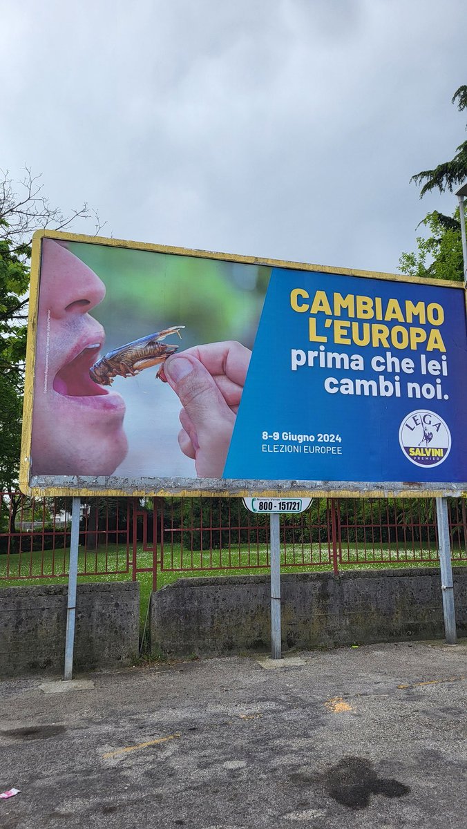 Brilliant Euro election poster spotted in Italy for ⁦@LegaSalvini⁩ (HT @EddyWax⁩). Must have spotted BBC piece by ⁦@SofiaBettiza⁩ - for much needed context. bbc.co.uk/news/world-eur…