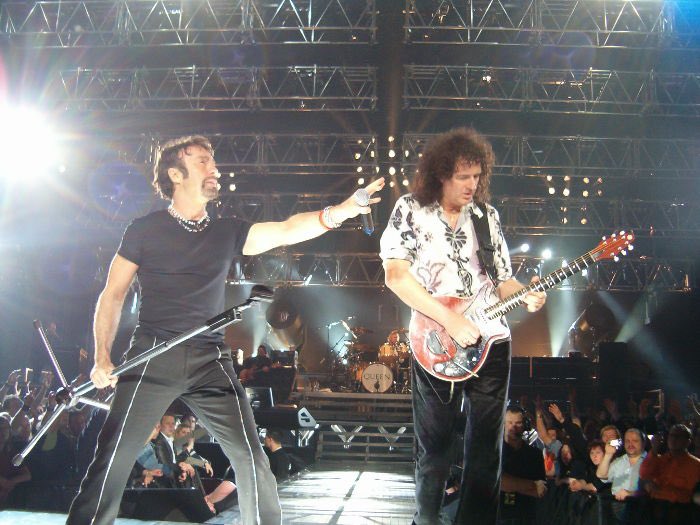 #OTD on 25/04/2005. #Queen + #PaulRodgers played at the Westfalenhalle in Dortmund, Germany, during the #ReturnOfTheChampionsTour.