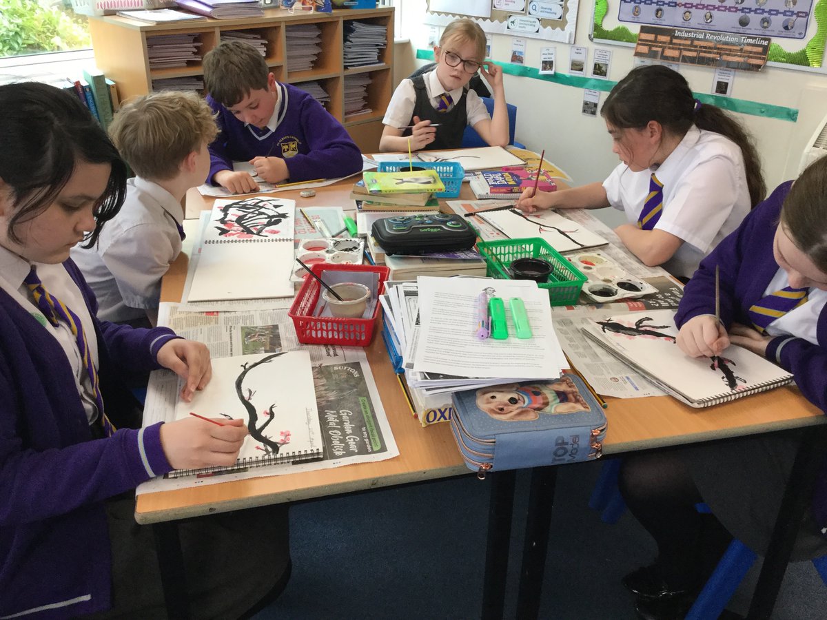 Year 5 enjoyed painting Chinese cherry blossom today. 
#Year5 #Art #Chinesepainting #MissI @PKCKST