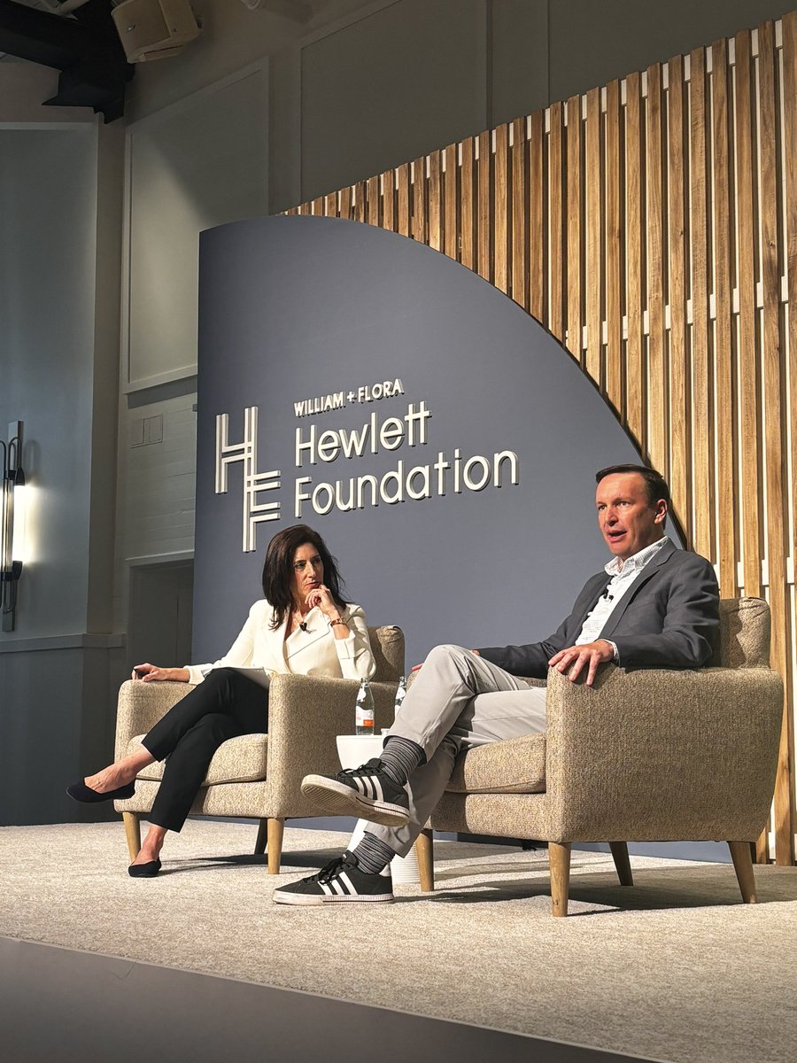 SawakoSono's tweet photo. What is a good life? 

Let’s rebrand politics as the “Happiness business”- Why won’t we focus on making policies that connect people and create meaningful relationships? 

A Conversation with Senator @ChrisMurphyCT and @RanaForoohar at @Hewlett_Found #NewCommonSense https://t.co/RfMzyjZioo