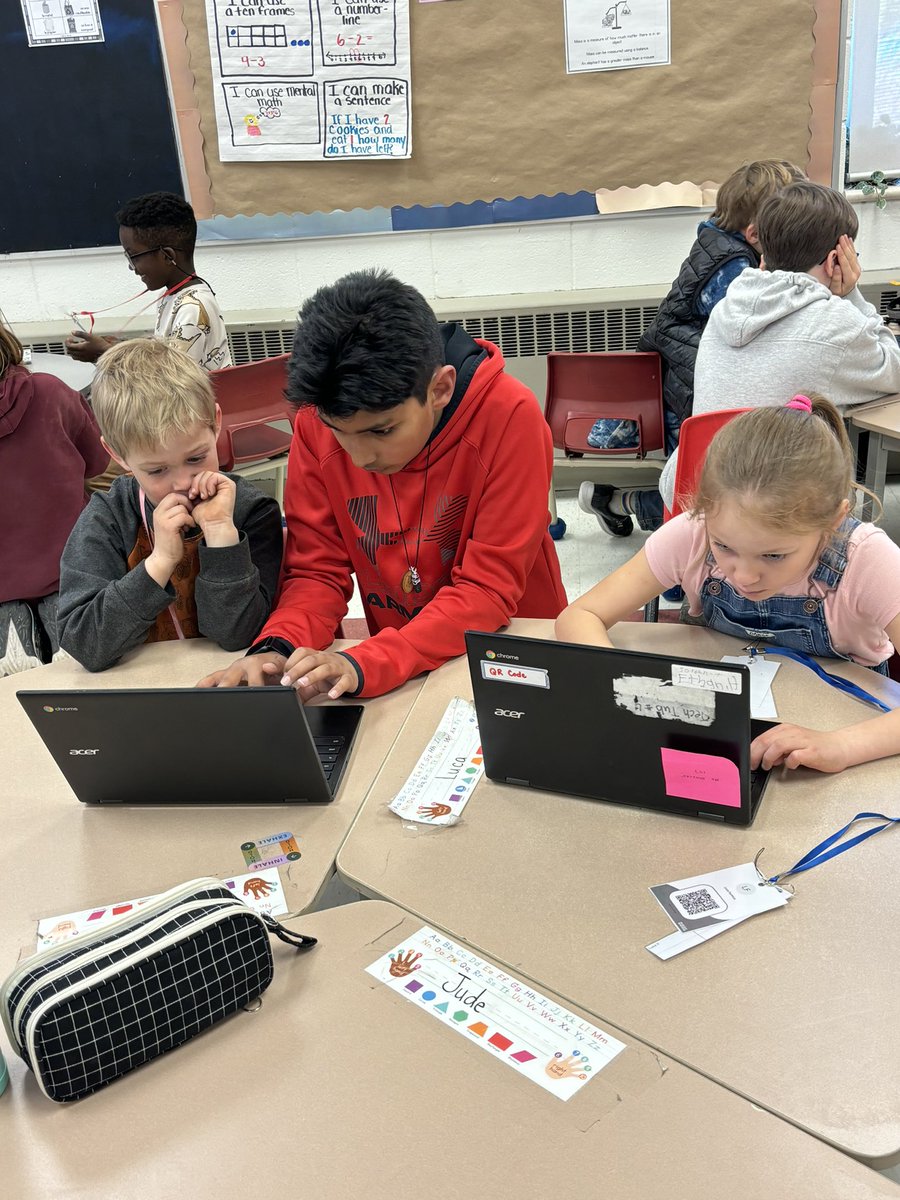 RonaldaMckenna's tweet photo. Grade 6s are showing their positive leadership skills today working with Mrs. Glaziers Gr.1s. They are creating their own alphabet book on Book Creator. #ocsbCollaboration @StPhilipOCSB @OttCatholicSB @mslefebvre12 https://t.co/mARff6AB87