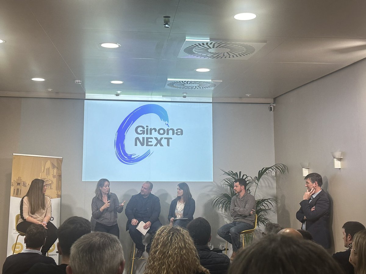 A la jornada de #GironaNext al @girona_hub dedicada a la innovació en salut on presentem les propostes de la nova Unitat d’Innovació de l’aliança @htrueta i @iasgirona i el concepte de Xarxa d’Innovació Sanitària de les Comarques Gironines.