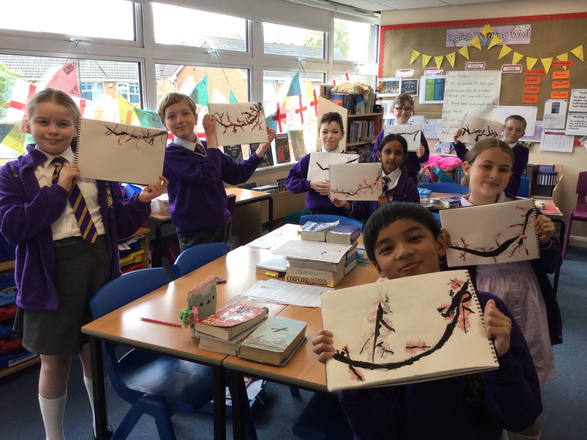 Year 5 are proud of their Chinese blossom paintings.
#Year5 #Art @PKCKST #MissI