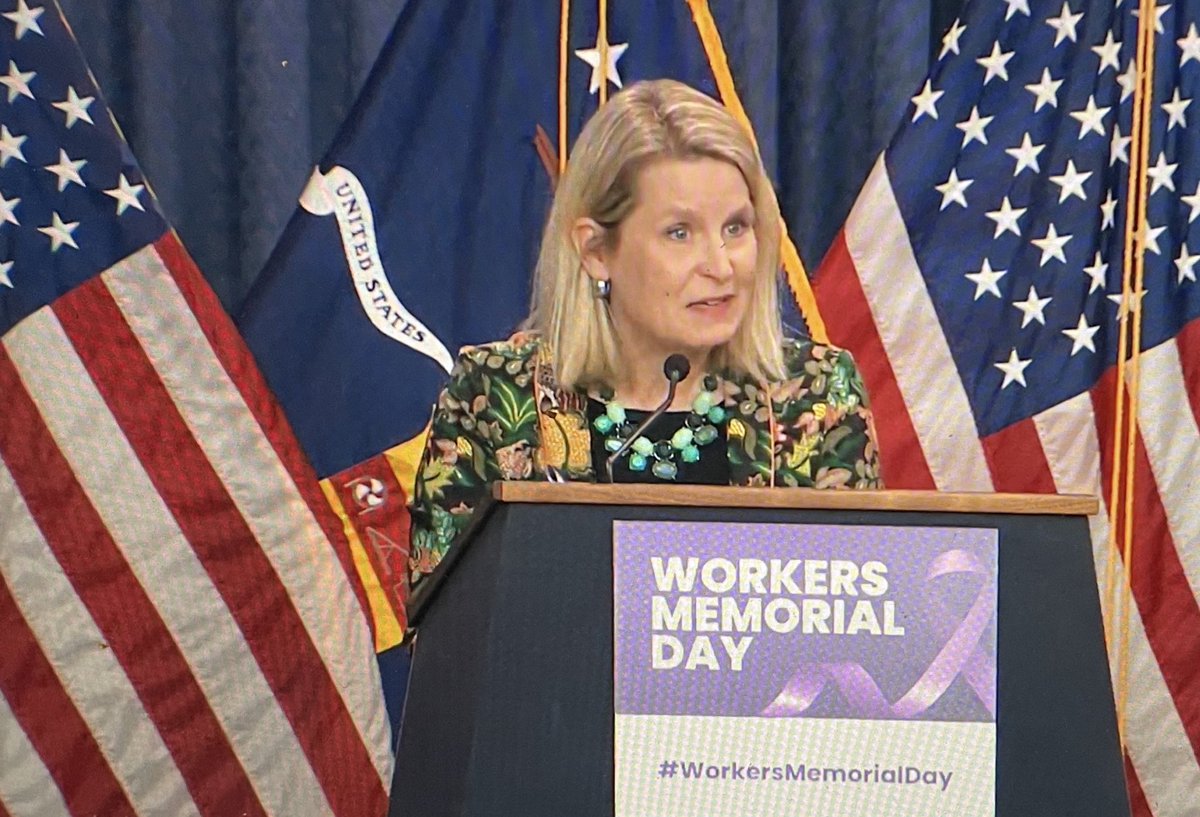 AFLCIO's tweet photo. “Most people don’t realize that 15 out of the 20 states with the highest union density are also the states with the lowest rate of workplace fatalities. That’s not a coincidence!”
@LizShuler @aflcio @OSHA_DOL #DeathOnTheJob #WorkersMemorialDay https://t.co/PQXvLtPHEk