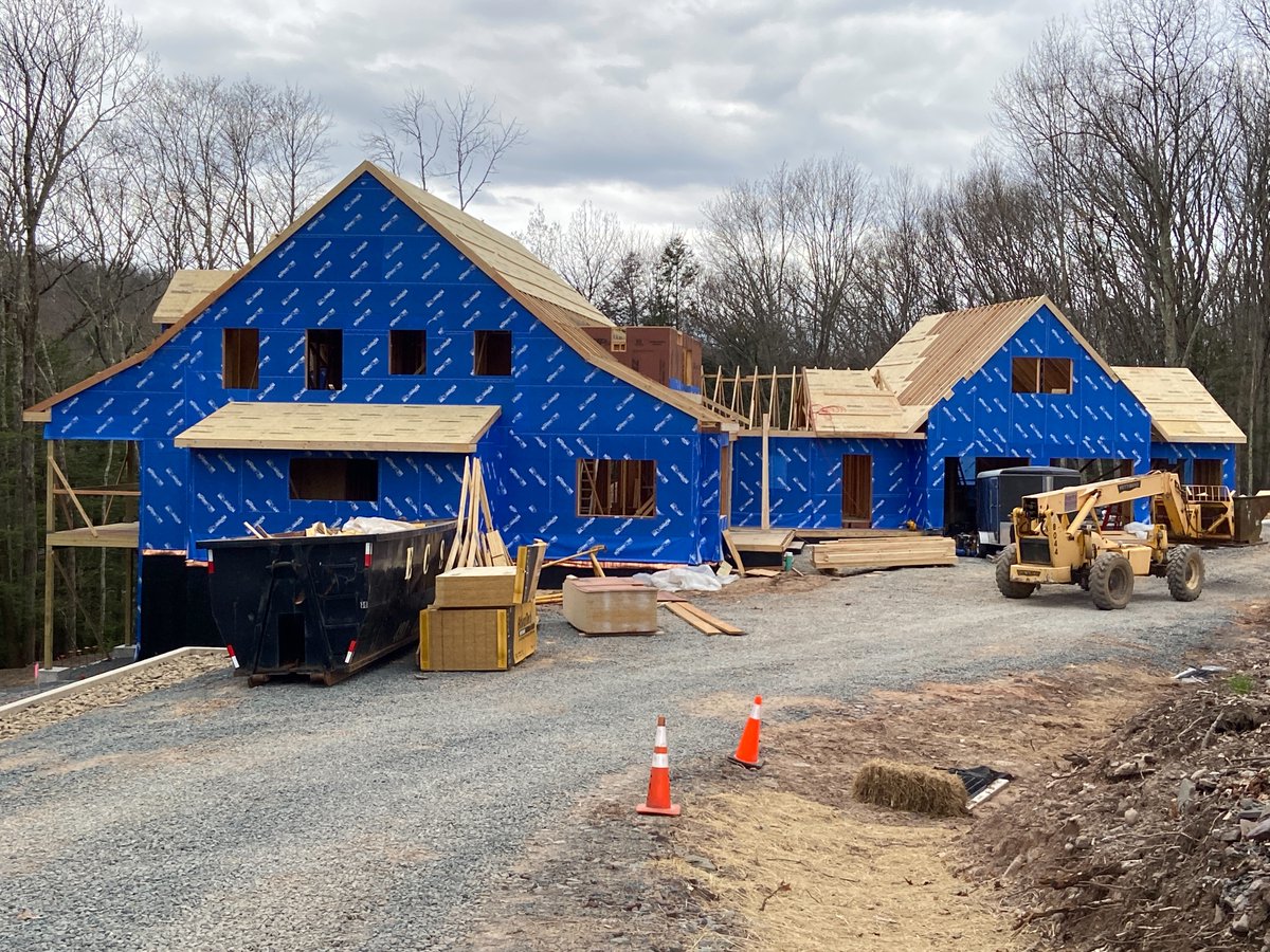 Framing underway at our custom home project in Lakeville, PA.
Architectural Concepts, PC
#craymonddavis #customhomebuilder #constructionmanager #lakevillepa #lakewallenpaupack #lakehouse #poconos #poconobuilder