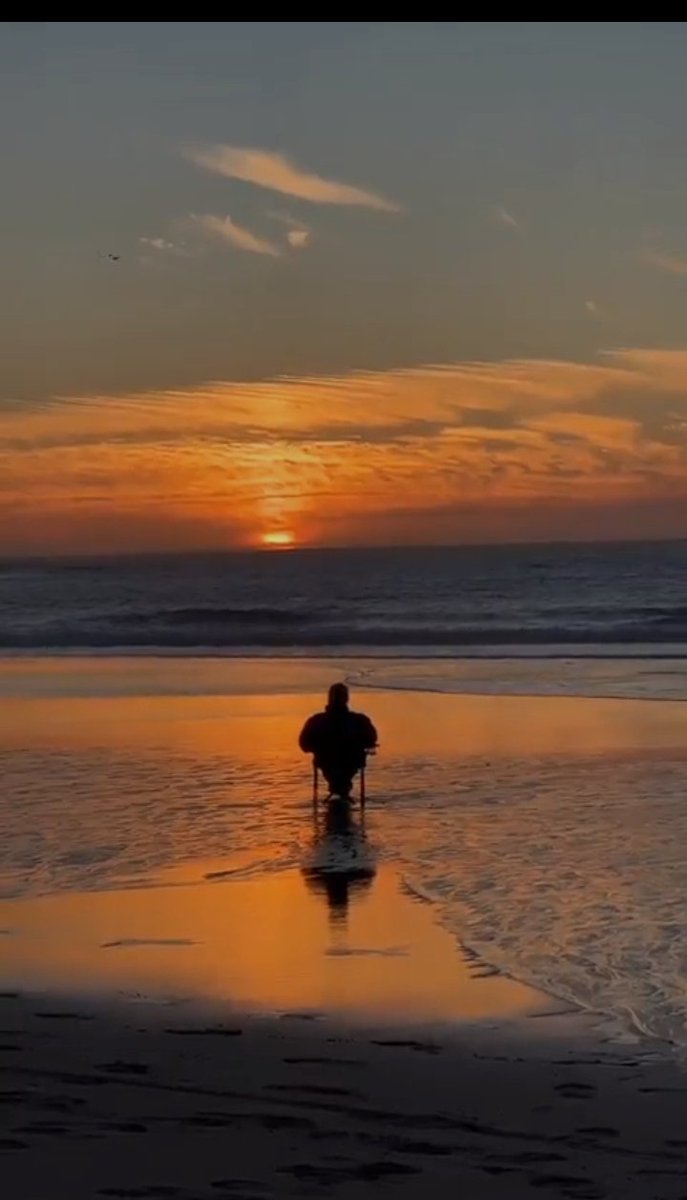 Uykusuzsun, kırgınsın. İnandığın her şey, çok incitmiş seni. Bir son istiyorsun, huzur bulacağın bir son.