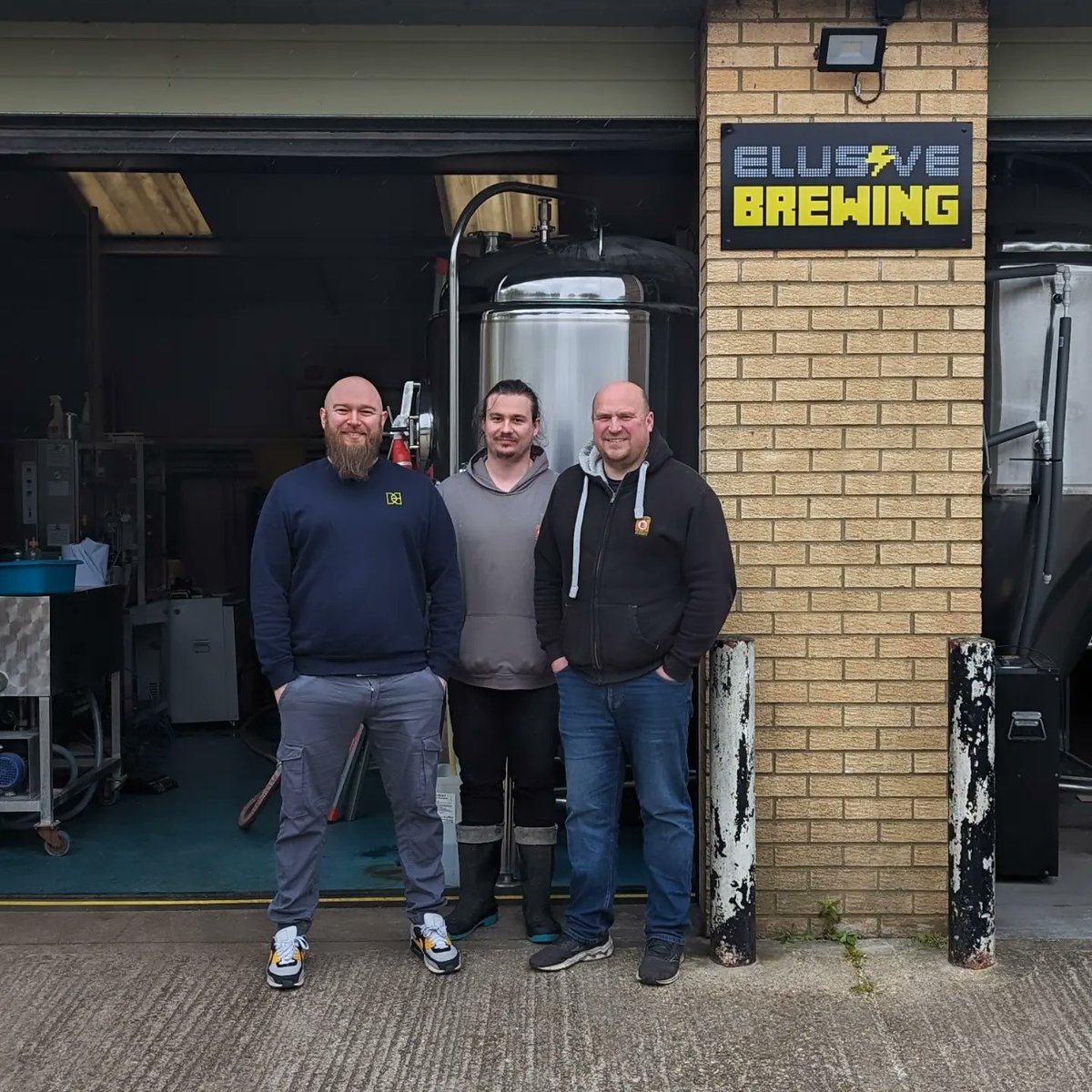 A friend with yeast is a friend indeed. Or so the saying goes, or something like that. The @DBBrewery team has been a huge part of the Elusive story; always helping us out & having a good time along the way. It was great to have Mike join us to brew one of our birthday* beers