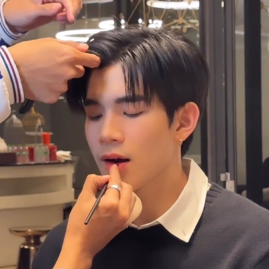 muji ۶ৎ tweet media