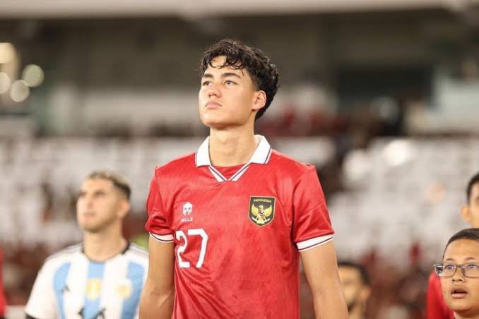gwcantikjgniri's tweet photo. el klemerrrrr menyala abangku 🛐🔥 rafael struick 🔥🫵🏻  #TimnasDay https://t.co/RIgIV3bmls