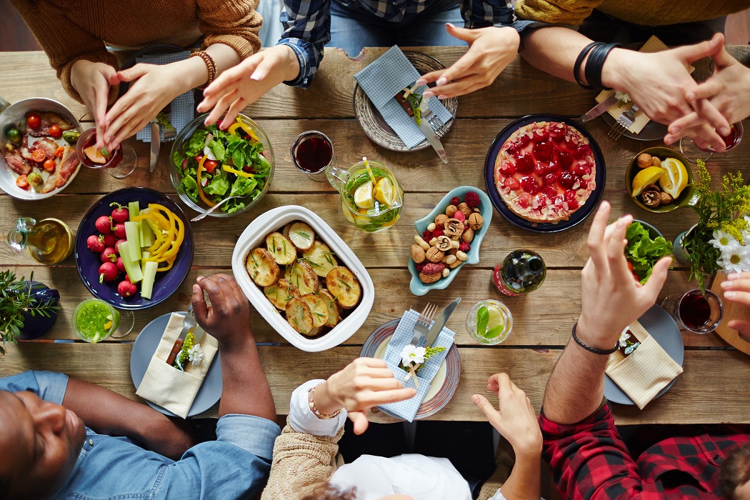 WRCommFdn's tweet photo. On the Table is a series of conversations meant to encourage community connection. Bring together your friends, colleagues, neighbours, or people in the community over some food to talk about what matters most to you.
 
Learn more at https://t.co/btB2UbLsqM 

#onthetablewr https://t.co/b9E7lqxew2