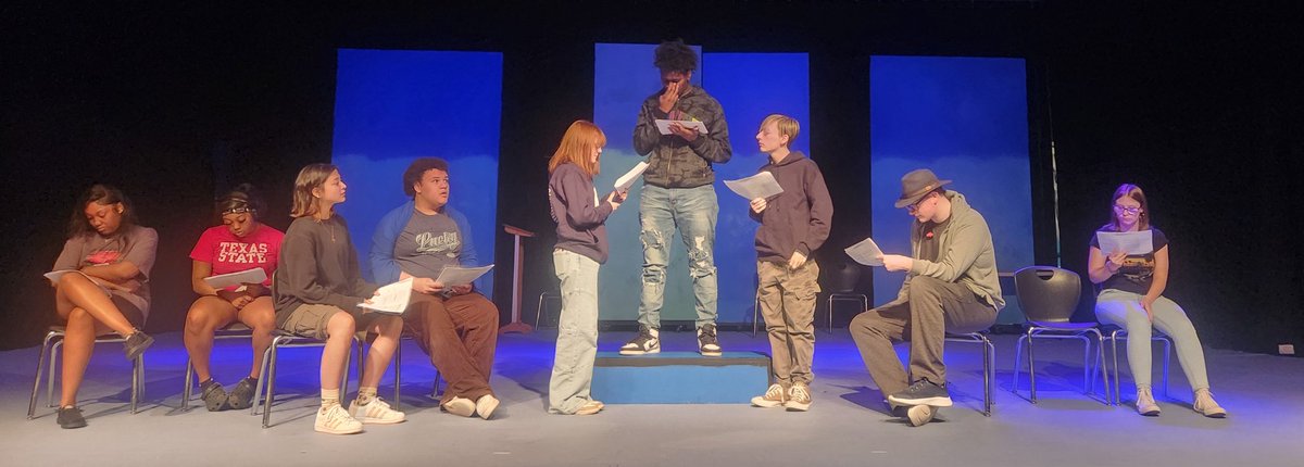 TupeloHSTheatre's tweet image. Theatre II working hard for some laughs. #classplay #gowave @TupeloHigh @tupeloschools