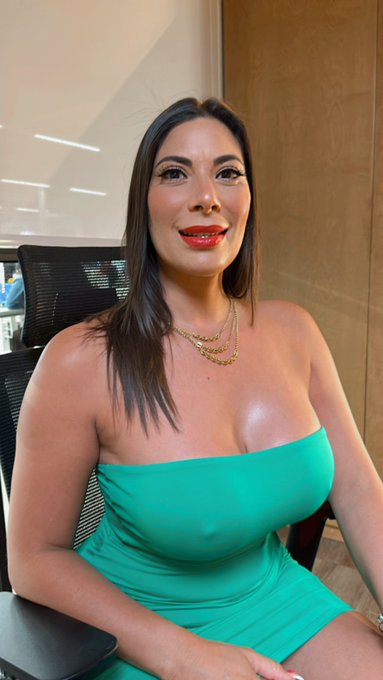 Ya en Tijuana trabajando #azucaralejandra #Tijuana #bajacalifornia #jueves #BuenJueves #SanDiego #California<a href="/tag/azucaralejandra"class="tags">#azucaralejandra</a><a href="/tag/tijuana"class="tags">#Tijuana</a><a href="/tag/losangeles"class="tags"><span>#losangeles</span></a><a href="/tag/california"class="tags"><span>#california</span></a><a href="/tag/usa"class="tags"><span>#usa</span></a><a href="/tag/sandiego"class="tags"><span>#sandiego</span></a><a href="/tag/jueves"class="tags"><span>#jueves</span></a>