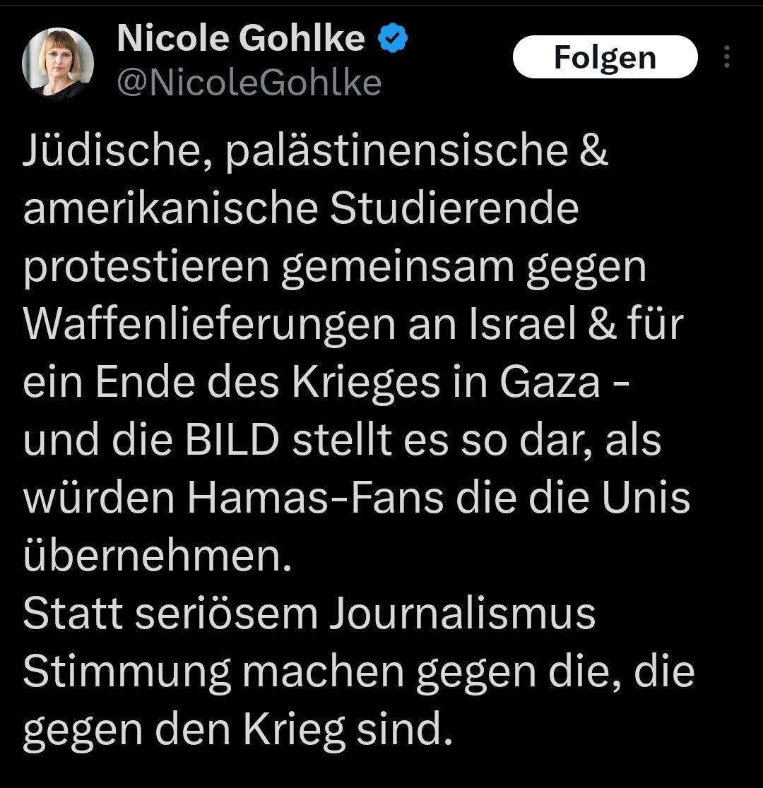 Der jüdisch- israelische Prof. @ShaiDavidai darf den Campus nicht mehr betreten.
Die Studenten feiern Qassam, Hezbollah und Hamas.
Ein tolles Ambiente für jüdische #Studenten.
Die fürchten übrigens um ihr Leben und studieren jetzt 'remotely'. 
Für @dieLinke alles kein Problem.