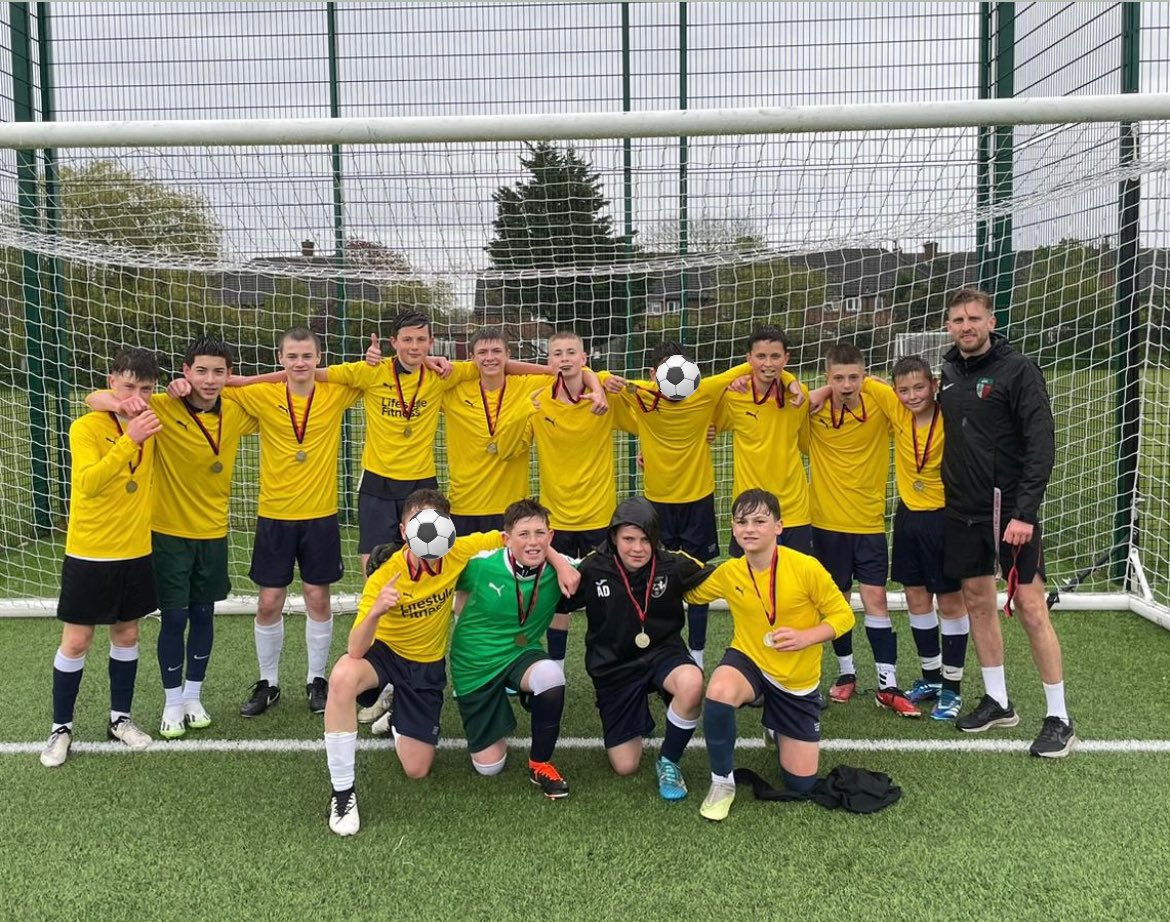 The football season is ending and it’s been a great week for the boy’s team. The Y7s winning their cup final and today, after winning the league title, the Year 8 team completed the double. Ryder M, Harvey C and Kai M with the goals. Y9s potential double up next, tomorrow! 🥇⚽️