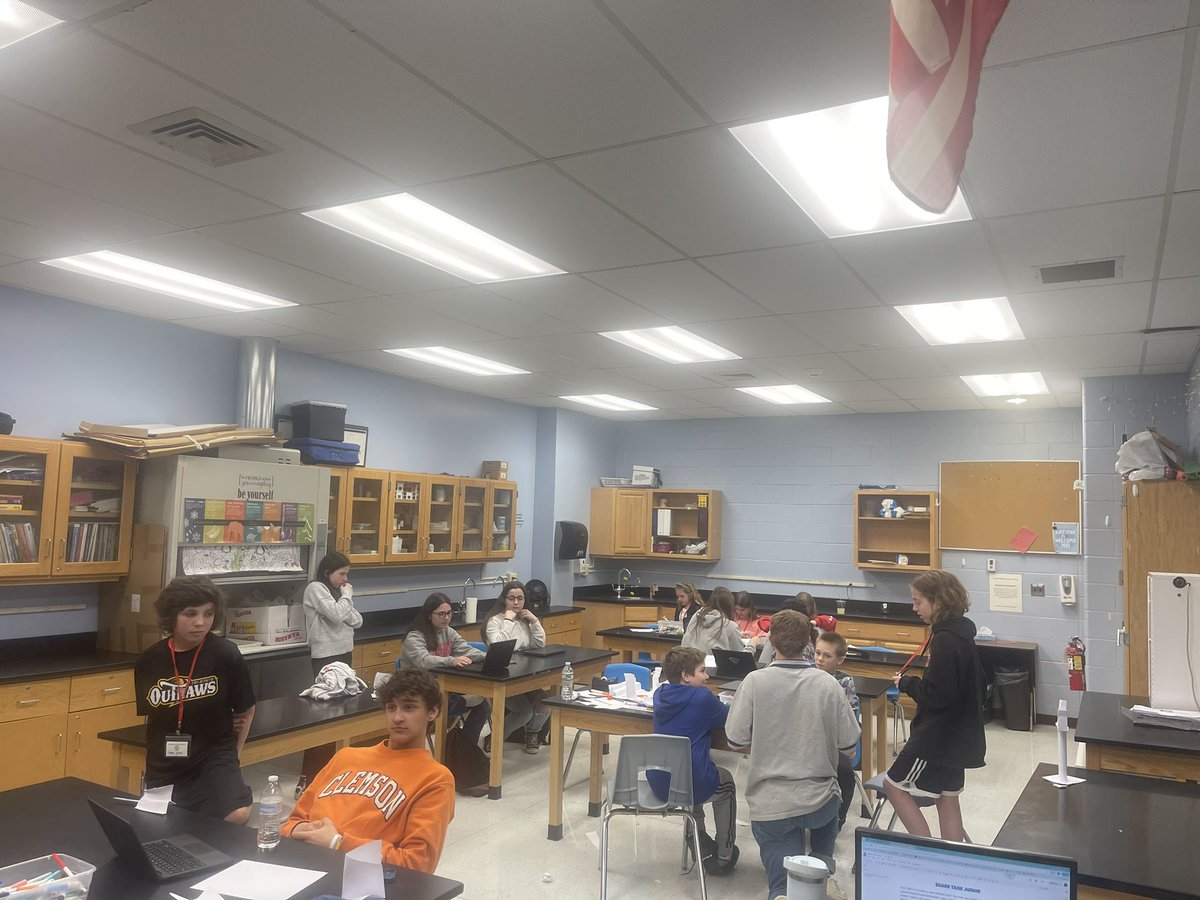 Theresa Emma tweet media