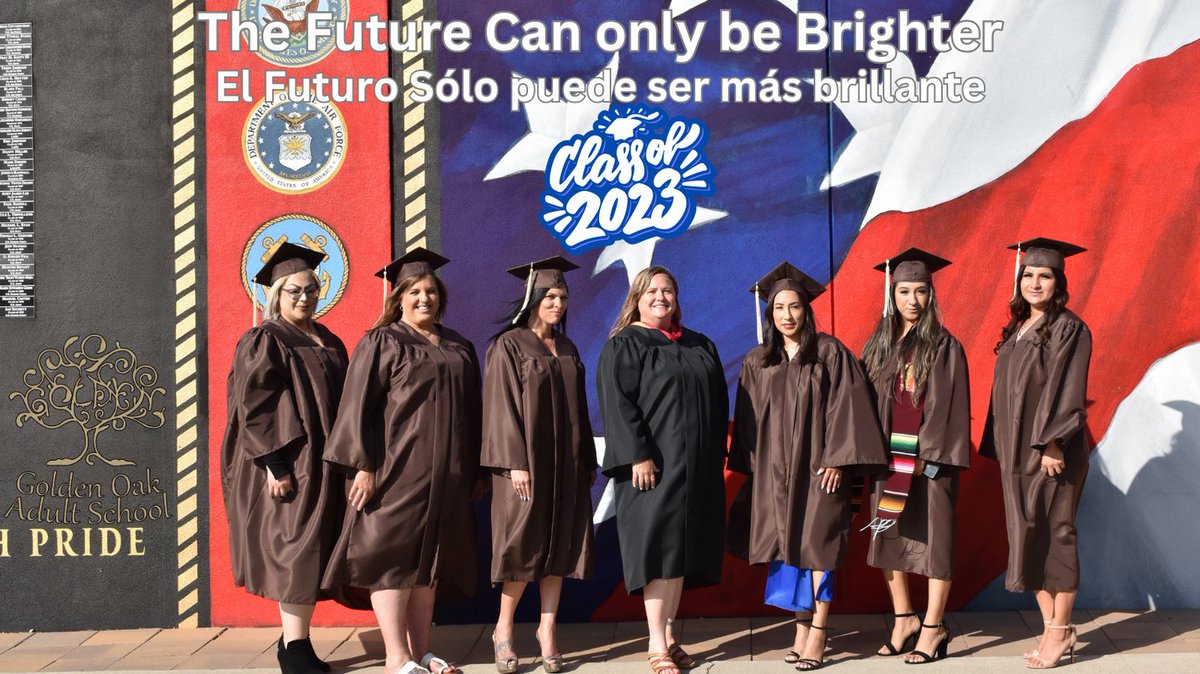 Mrs. Sutton with her 2023 graduates. If you are set to graduate this year don't forget tomorrow is the cut-off date

#SCV #SantaClaritaValley #SantaClarita #WhatsupSCV #graduates #Pastgraduates #adultlearners #HiSET #HiSETenespañol
