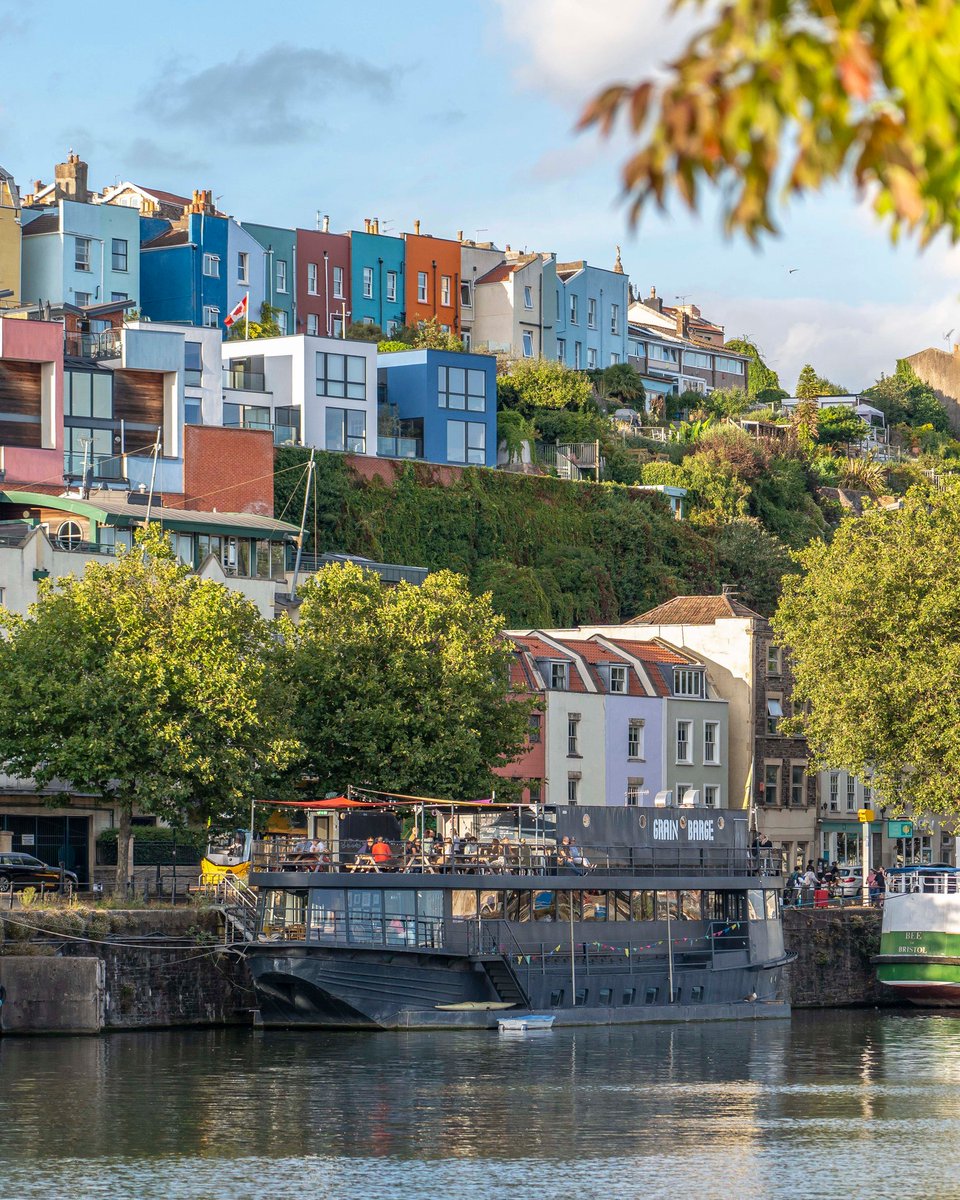 Spring on Bristol Harbour 📸 @maxharrisphotography