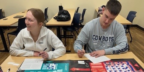 Thanks to a donation from the Falkowski-Harman Family, the WVU School of Nursing Keyser Campus recently purchased a simulation game called Friday Night at the ER to help students practice healthcare scenarios in a fun and engaging way. 🎲
nursing.wvu.edu/news/story?hea…