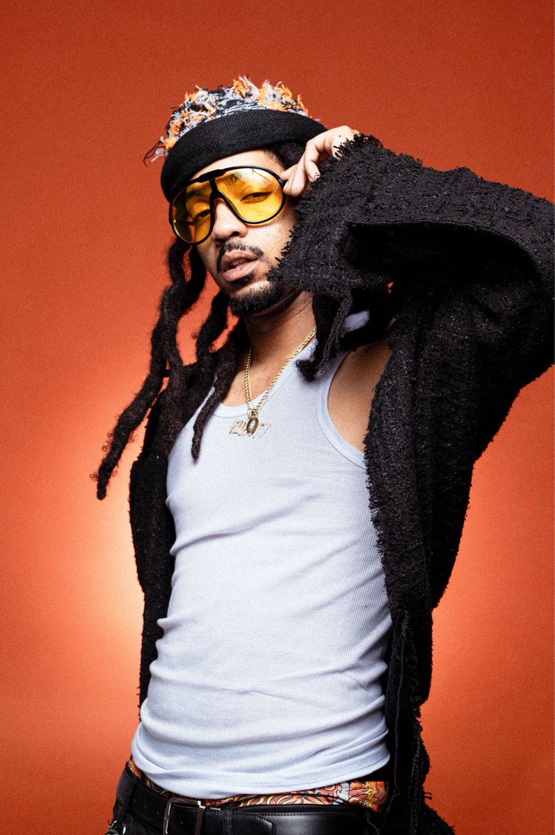 framedbylo's tweet photo. Grab the #frames everyone is raving about! Shop KAI today. 😎 #FramedbyLo https://t.co/ZOtHw4D2K9