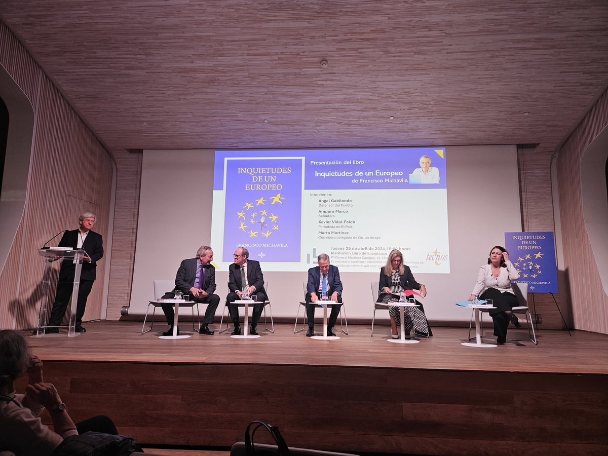 Reflexiones sobre nuestro país, Europa, por parte de un increíble panel de expertos en la presentación del libro de Francisco Michavila. 'La educación es libertad', la #educación como base y en el trasfondo, en la @FundacionGiner.