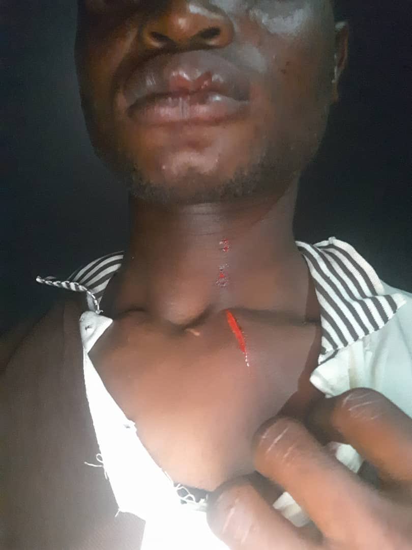 AyBenson's tweet photo. Men of the Nigeria Police Force are putting our lives in danger in Abraham Adesanya Estate and we’re tired! At about 10:48pm 24th April, Police men in Uniform in 2 branded trucks from Ogombo Division forcefully gained access to our estate through the designated gate for Estate https://t.co/iVskwIR6Ll