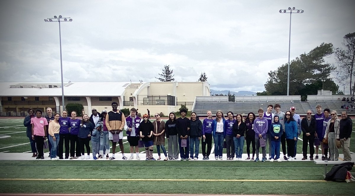 Corey81Nelson's tweet photo. PHS Track & Field:
Senior Night for our Petaluma Trojans.
Congratulations seniors.
#WordIsWin https://t.co/aUxp046h21