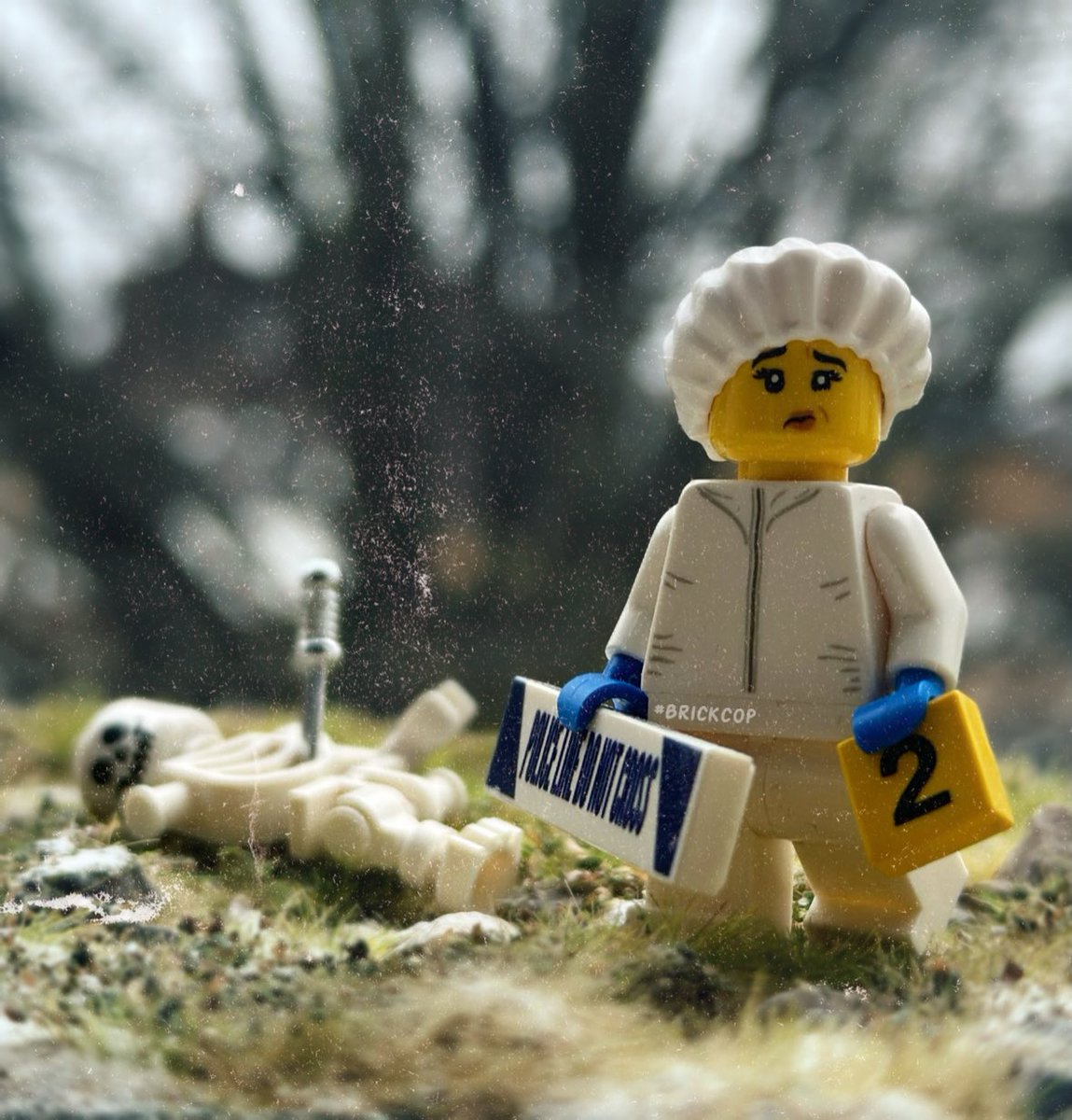 Brick_Cop's tweet image. Ok let’s talk about desensitisation…👀

I don’t know how many sudden deaths I’ve been to. I can’t tell you how many dead bodies I’ve seen. 

That’s not a normal thing to say is it?

(⚠️ Health warning for the rest of this post. ⚠️)

But that’s my job.

As a Response Cop and now…