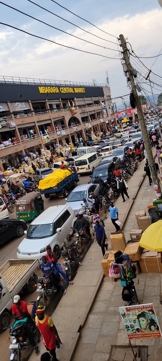 How mbarara city will be busy tomorrow due to #NeonRaveMbarara 

Get ready to #TurnOnYourLite at @SoHoTerraceMbra