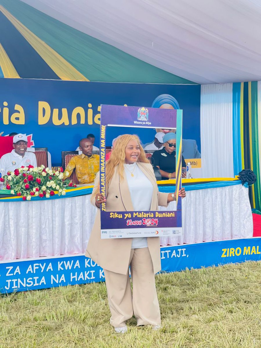 @wizara_afyatz Local artist and EMC member, popularly known as Shilole, engaged participants at the commemoration, encouraging community members to use mosquito nets. Her involvement was part of the day's sensitisation activities on malaria prevention and control.
📸PC