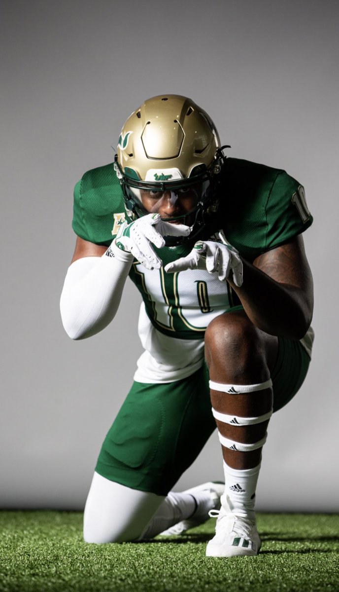 Sending our guy <a href="/Snakemout10/">Jonathan “Snake” Ross</a> love &amp; support as the <a href="/NFLDraft/">NFL Draft</a> takes place tonight! SCHS alumni putting on!💙💚
