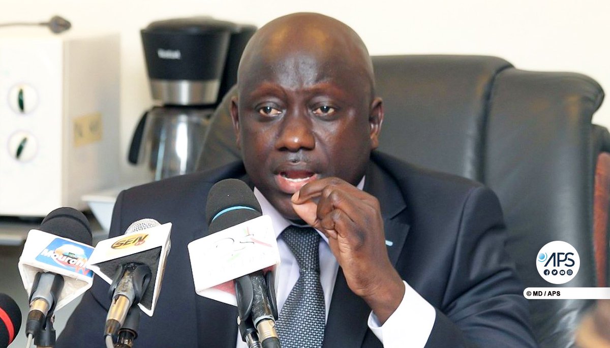 Ghost (@jrbirame2) on Twitter photo Serigne Bassirou Guèye doit sauter de son poste de directeur de l’Ofnac ce n’est qu’une question de temps…
Dissoudre l’assemblée nationale ensuite mettre en place une loi pour dégager tous ces vaurien !
Nous avons voté pour le changement S.E.M <a href="/PR_Diomaye/">Bassirou Diomaye Faye</a> et PM <a href="/SonkoOfficiel/">Ousmane Sonko</a> Serigne Bassirou Guèye doit sauter de son poste de directeur de l’Ofnac ce n’est qu’une question de temps…
Dissoudre l’assemblée nationale ensuite mettre en place une loi pour dégager tous ces vaurien !
Nous avons voté pour le changement S.E.M <a href="/PR_Diomaye/">Bassirou Diomaye Faye</a> et PM <a href="/SonkoOfficiel/">Ousmane Sonko</a>