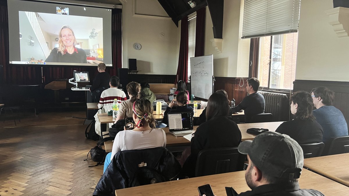 sadeqalwesabi's tweet image. Fantastic screening of &apos;The Perfect Story&apos; with MA Media &amp;amp; Broadcast Production students at @QUBelfast! Huge thanks to veteran journalist and filmmaker @shephardm for diving deep into ethical documentary filmmaking and sharing such incredible insights in answering our questions.