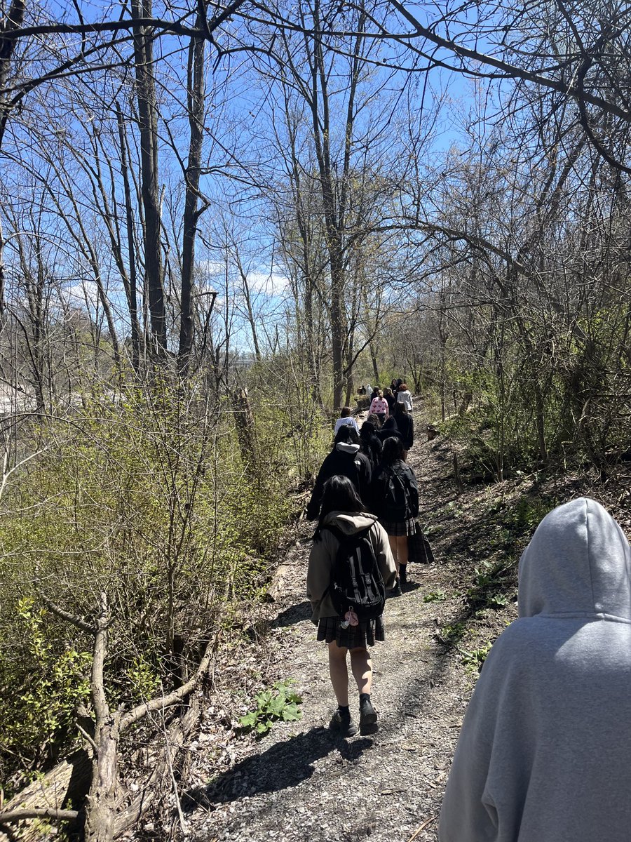 Sarah Whitty (@scwhitty) on Twitter photo The sun is shining and we are so grateful to walk our beautiful campus and enjoy the Hog’s Back trail during advisory <a href="/Ridley_College/">Ridley College</a> <a href="/MandevilleDucks/">Mandeville House</a> ☀️ The sun is shining and we are so grateful to walk our beautiful campus and enjoy the Hog’s Back trail during advisory <a href="/Ridley_College/">Ridley College</a> <a href="/MandevilleDucks/">Mandeville House</a> ☀️