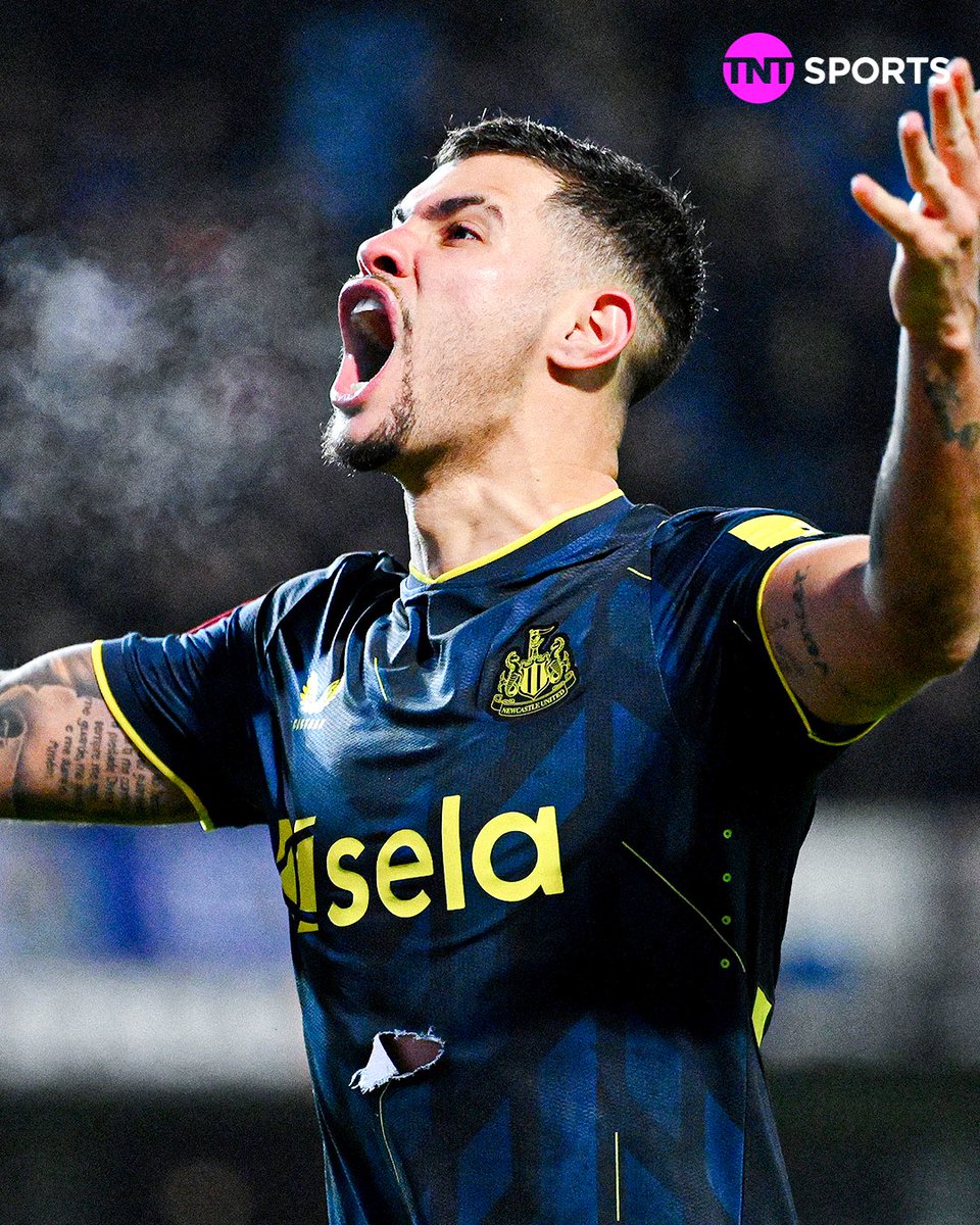 Bruno Guimarães will have a £100m release clause that is active from the last week of May to the beginning of the last week of June this summer, reports @FabrizioRomano 💰