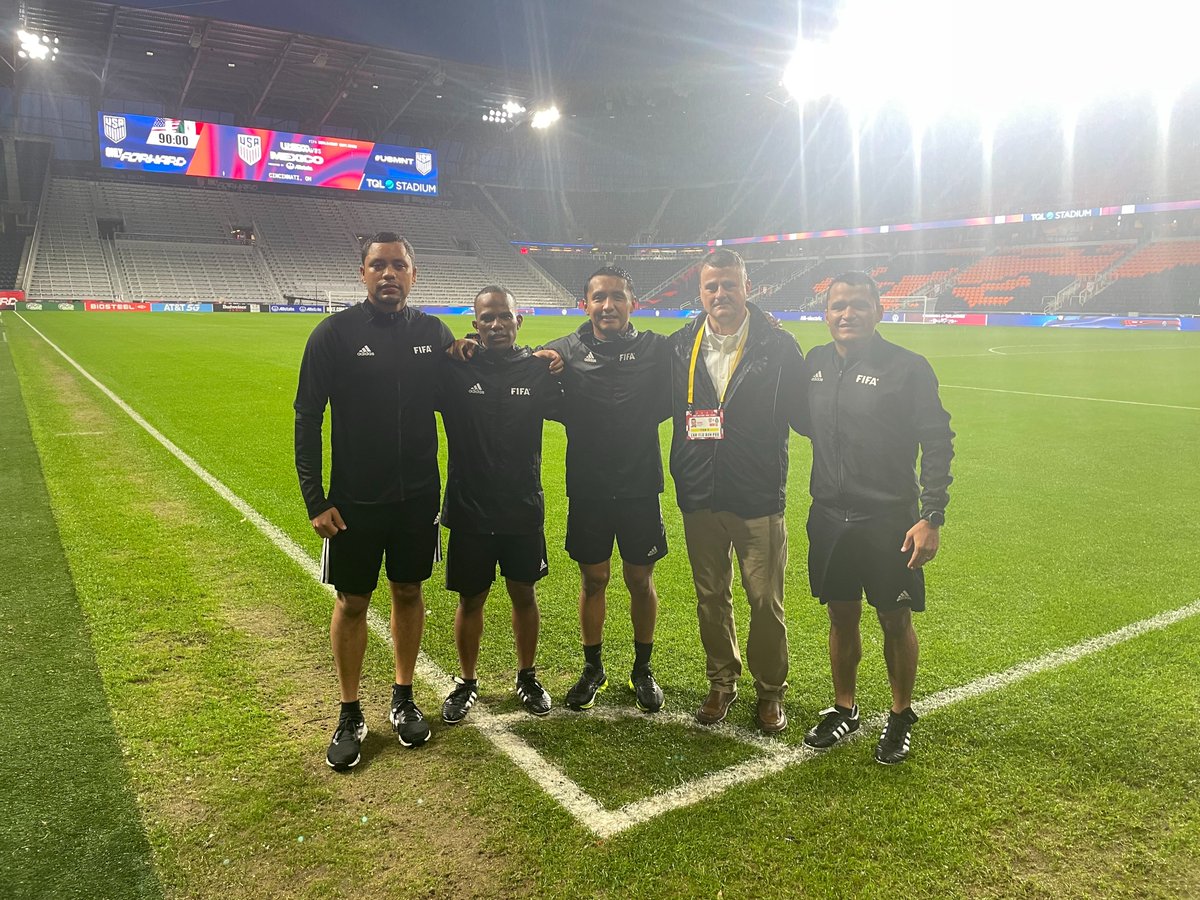 bwarman's tweet photo. Honored to receive the PRO Referees Ernie Branco Liaison Award for 2023, which I consider to be a great recognition of my hard work and dedication.
https://t.co/XpYE0r36d6
#PROReferees
#FCCincinnati
#MLS Major League Soccer
#USSoccer
#Concacaf https://t.co/NCEKvPQCyB