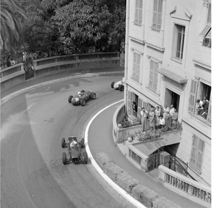 Monaco Grand Prix 1960 Chris Bristow(Cooper T51 -Climax) leads Phil Hill(Ferrari 246 Dino) and Innes Ireland(Lotus 18-Climax) The race was won by Stirling Moss in a Lotus 18 entered by the R.R.C Walker Racing Team. #F1 #Formula1 #RetroGP #RetroF1