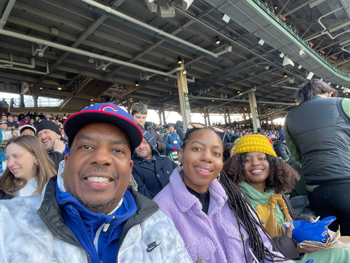 sweetmd7's tweet photo. @2020wolverines @a_kipley Was there with my girls as well! https://t.co/lrK1bYNfJ4
