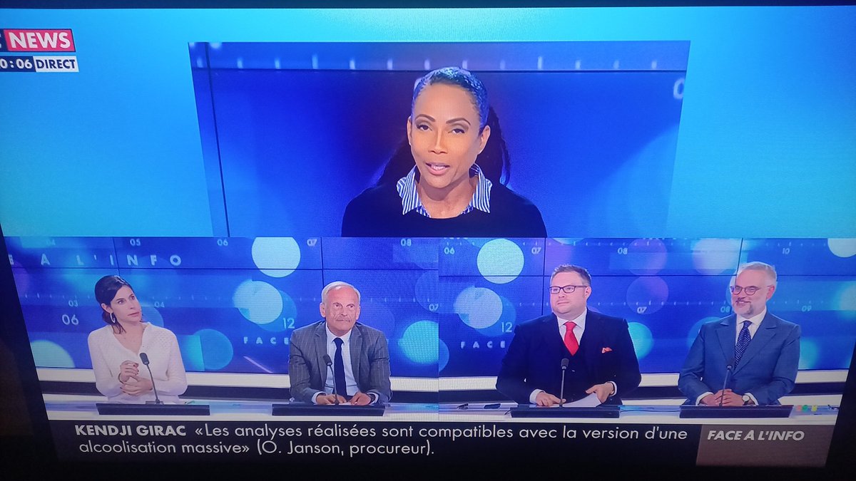 #Facealinfo un grand BRAVO et MERCI à notre magnifique et merveilleuse reine de l'info préférée @christine_kelly et ces mousquetaires adorés, pour cette émission une nouvelle fois passionnante, très bon week-end ma famille de cœur 😍, je vous aime et adore, portez-vous bien.