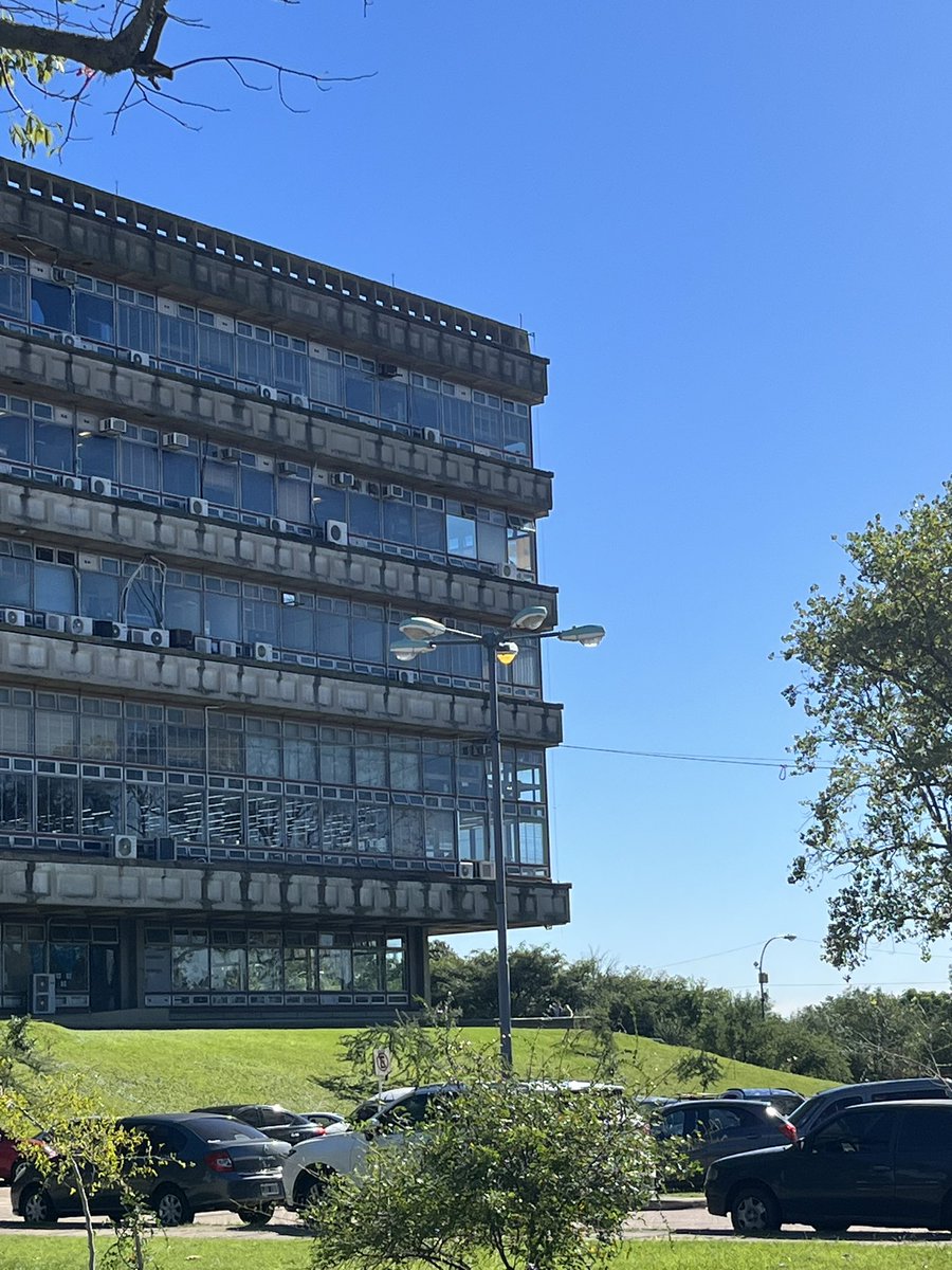 “No hay presupuesto para las universidades”

Facultad de Ciencias Exactas y Naturales ayer: