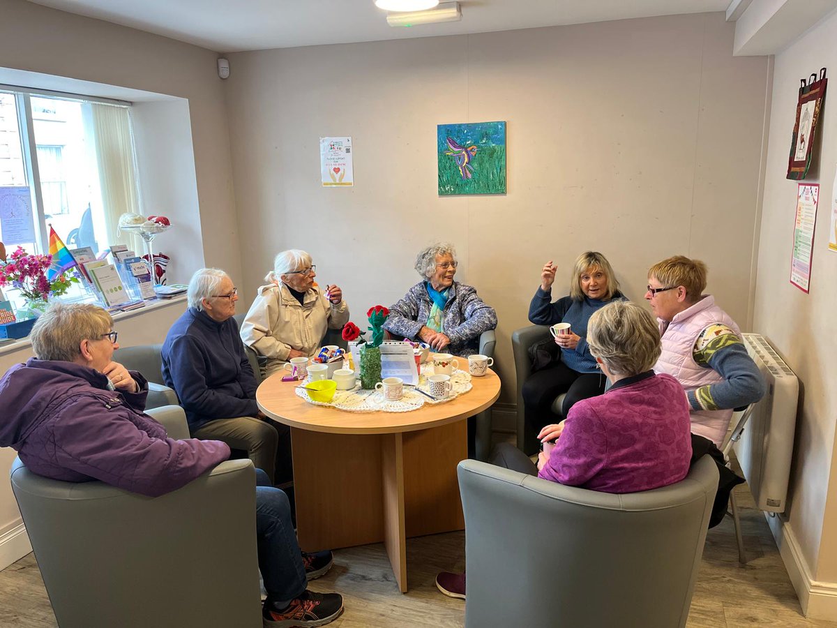 Yesterday's #Siúlóid@CCRC was led by centre coordinator, John O'Connor & walking leader, Jimmy Byrne, which included a gentle meditation session, refreshments & the vital steps with a walk around a beautiful, sunny #Clonakilty 👣

 #getcorkwalking #healthylifestyle