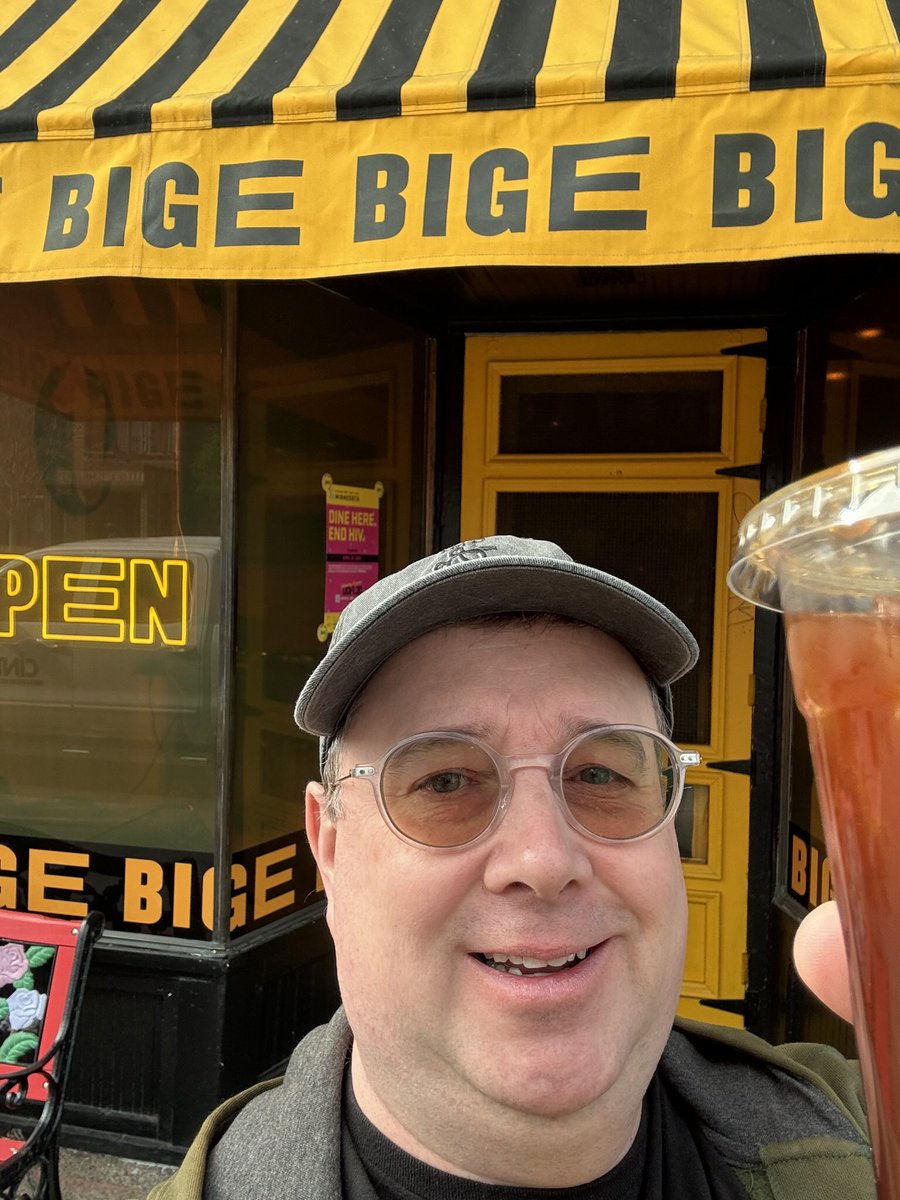 KJasonBryan's tweet image. All you need is a light jacket, it’s the perfect date to support Dining Out for Life, raising money for HIV services while enjoying great food! Today so far, breakfast at BIG E and lunch at Nico’s Taco Bar. #DOFLMN #PerfectDate