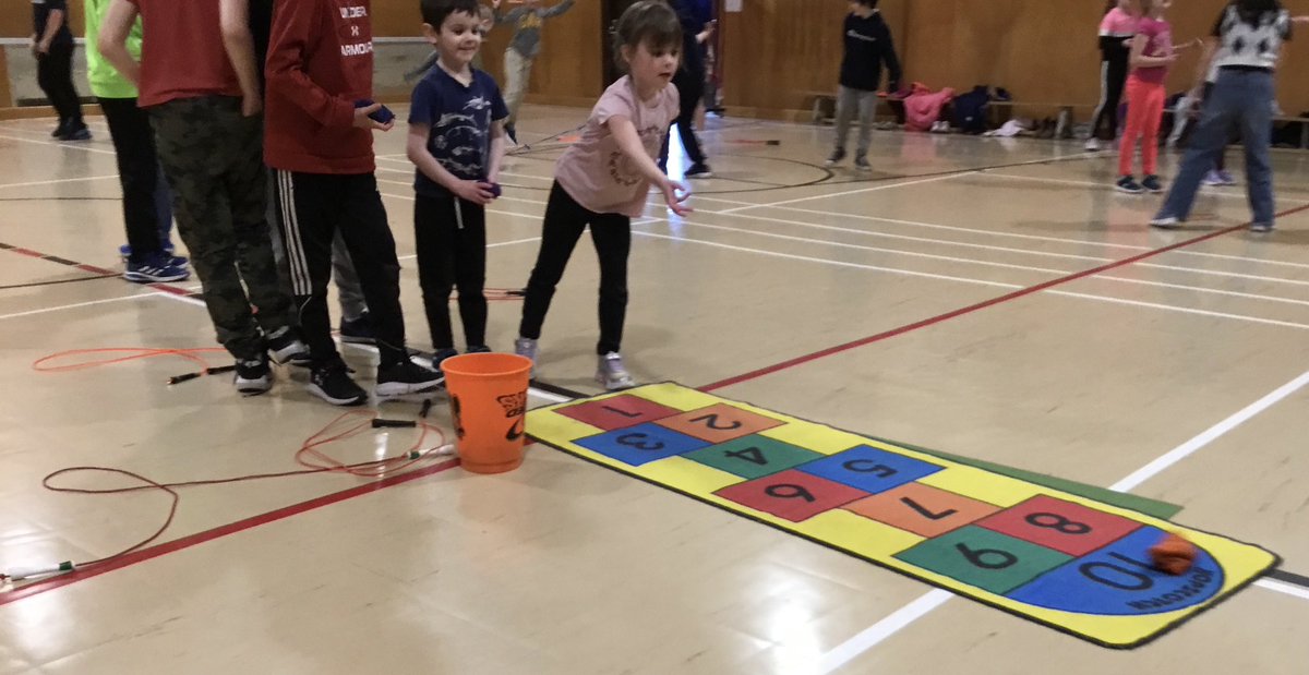 DATL_Physed's tweet photo. Year 15 of our collaboration with @hamptonelem Hawks and their Jump Rope for Heart event! The Hawks were wonderful leaders to our primary Ss in lots of fun jumping stations.  Such a great week! Thank you, Mrs. Henry! @HeartStrokeNB @ASDS_PhysEd @ASD_South https://t.co/cA3HP0ohhc