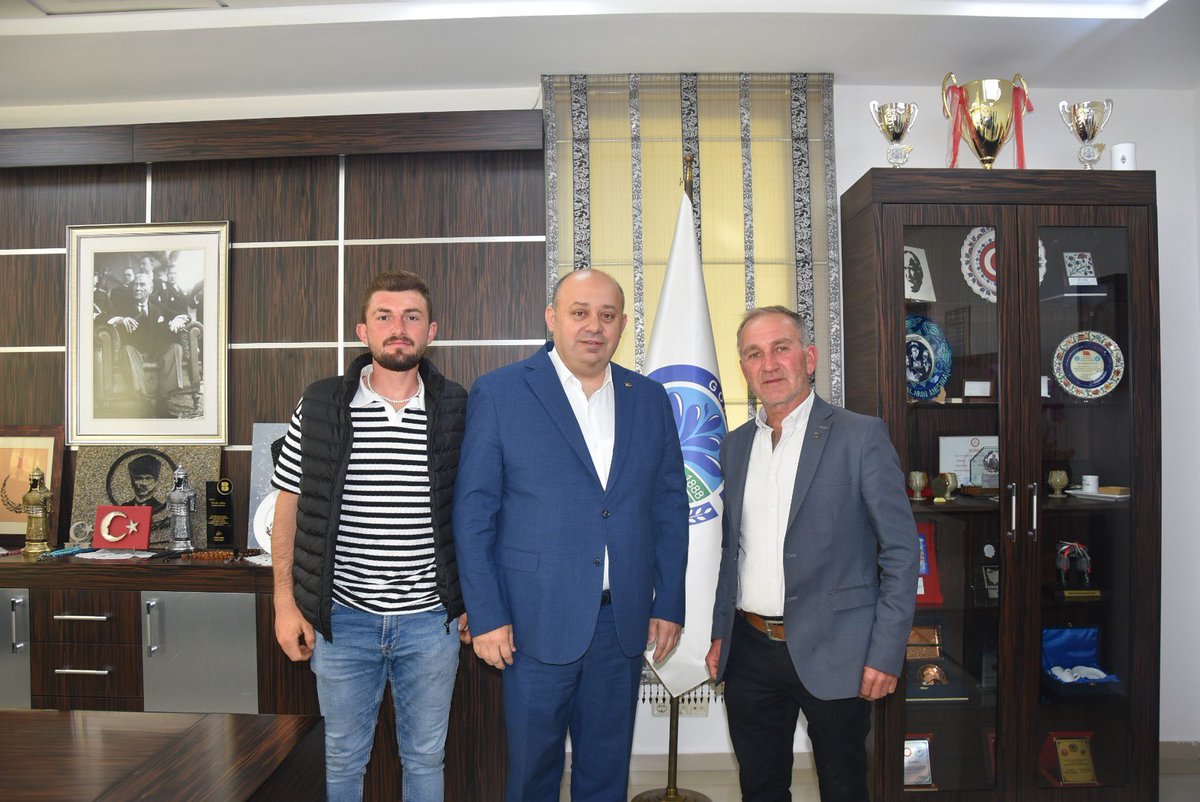 ibrahimpalaz10's tweet photo. #Küçüksoğuklar Mahalle Muhtarımız Taner Işik, #Ulukır Mahalle Muhtarımız Hikmet Yürekli, #Tütüncü Mahalle Muhtarımız Kemal Yesiller, #Killik Mahalle Muhtarımız Nedim Kol, #Havutça Mahalle Muhtarımız Mustafa Kula #Çığmış Mahalle Muhtarımız Erdoğan Yağcıoğlu ve değerli azalarına nazik ziyaretleri için çok teşekkür ederim. #seniseviyorumGönen