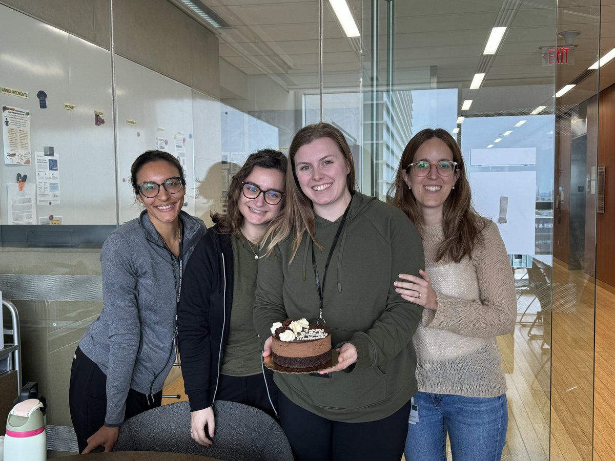 Happy birthday to our fantastic research tech, Makenzie! 🥳🎂🎊