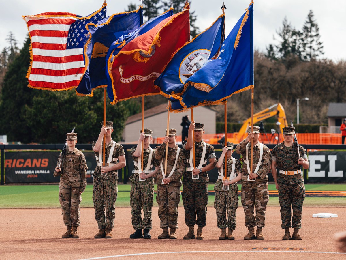 While tomorrow is Military Appreciation Day at Kelly Field, we have a ticket promo for veterans 𝙖𝙡𝙡 𝙬𝙚𝙚𝙠𝙚𝙣𝙙! 🇺🇸 Go over to VetTix.org and find it. #GoBeavs