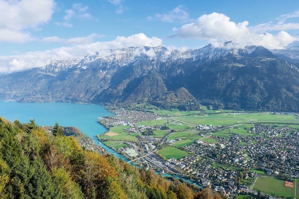 اذا كنت تخطط لزيارة انترلاكن وجريندلفالد 😍🇨🇭

هذا جدول متكامل لزيارتهم يشمل اهم الاماكن والفنادق

touristeea.com/2023/05/blog-p…

المدة المقترحه بين 4 الى 6 ايام