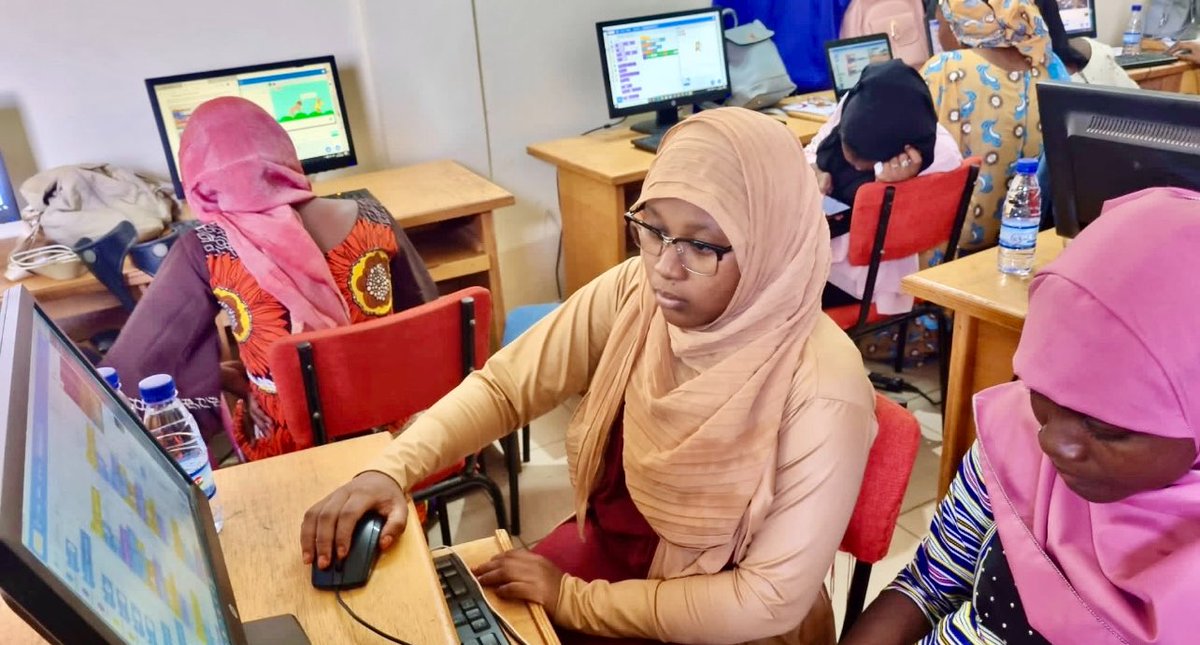 25th April which marks the International #GirlsinICTDay ,we celebrate women and girls who have demonstrated that it is possible to be part of this digital and technological world. We must continue to empower and encourage young girls to contemplate in the field of ICT.